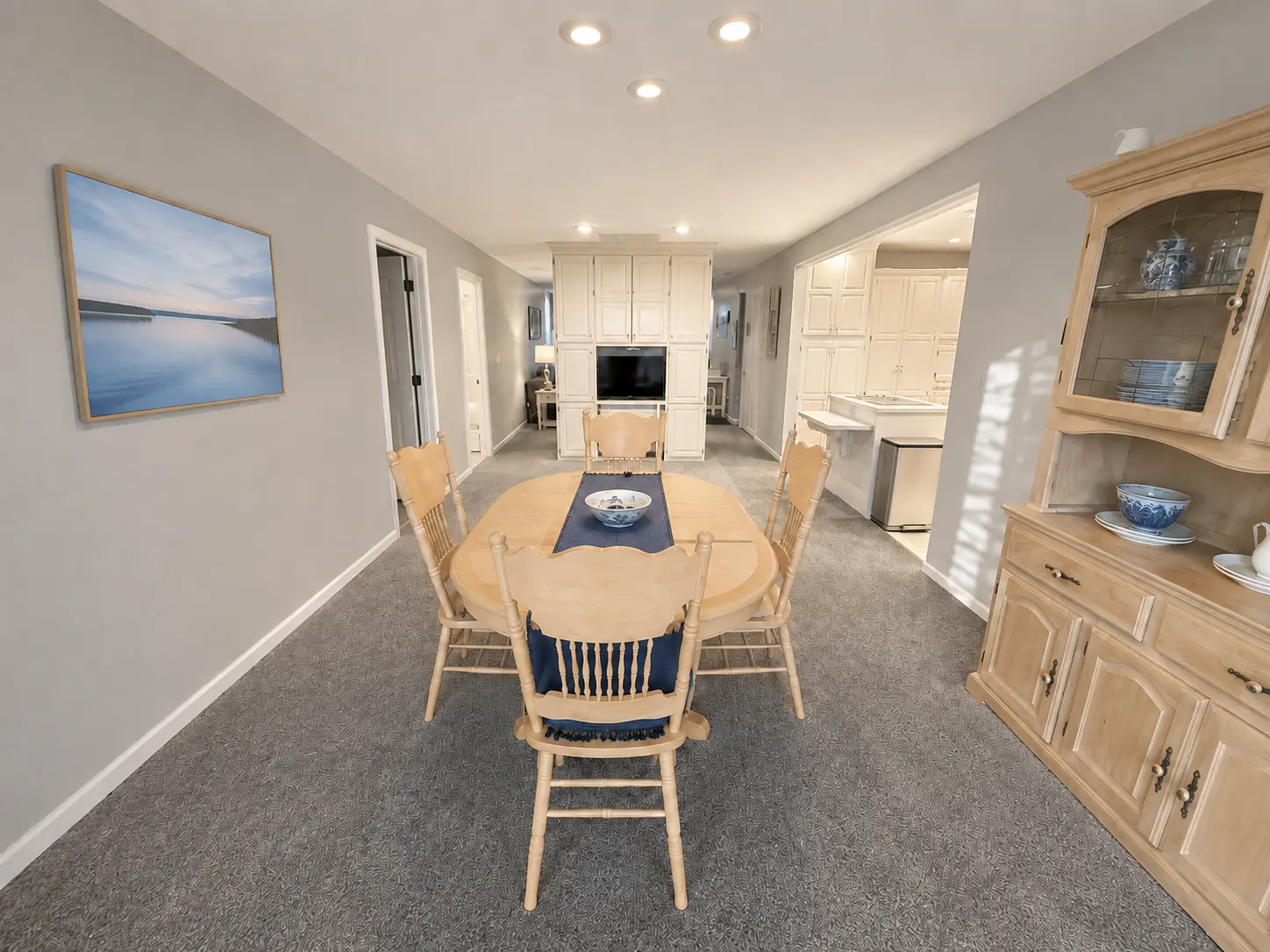 Dining area beside the kitchen