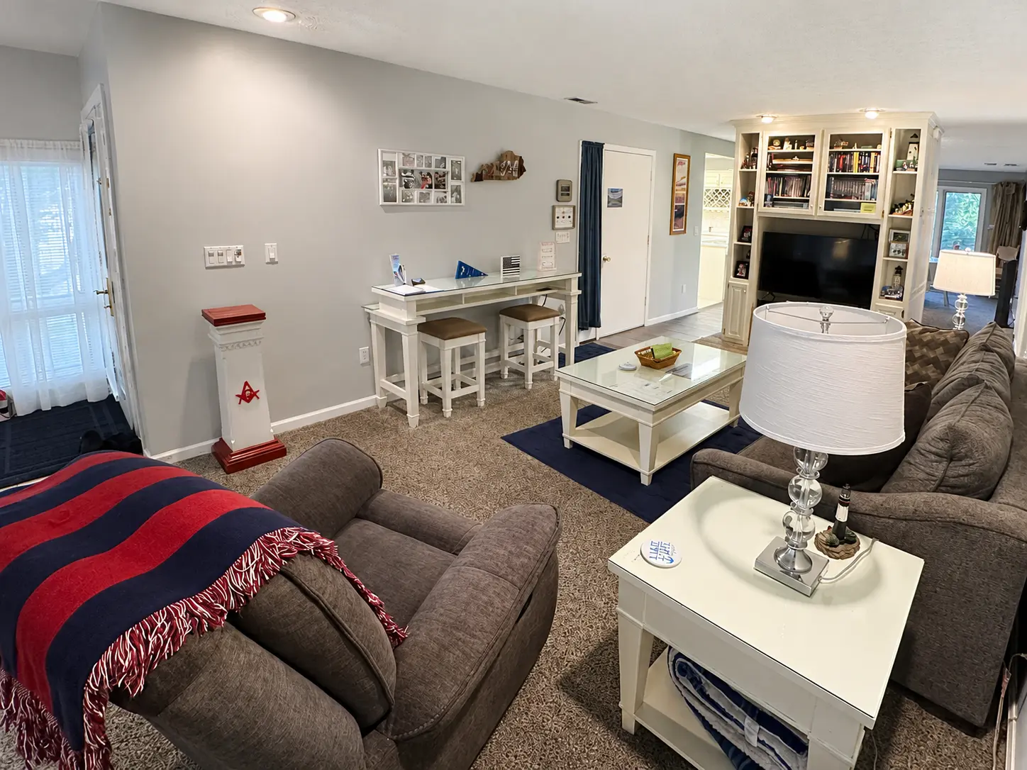 Flexible sleeping and lounge area